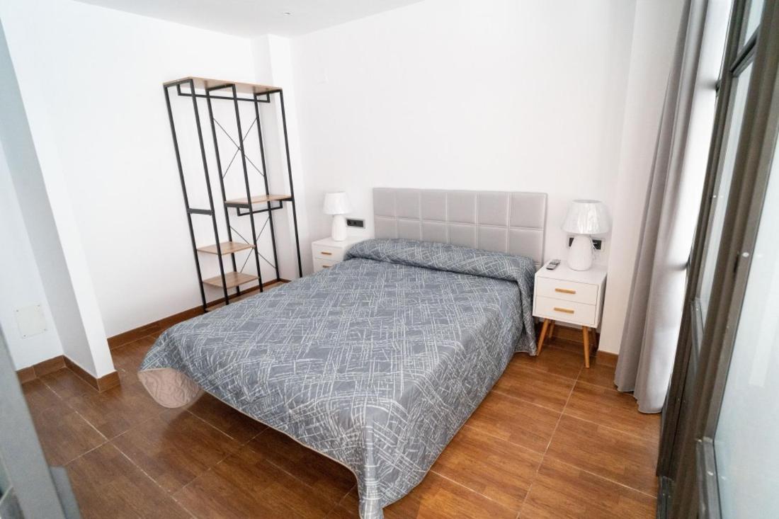 Ornis Apartments Poble Sant Carles De La Rapita Exterior photo